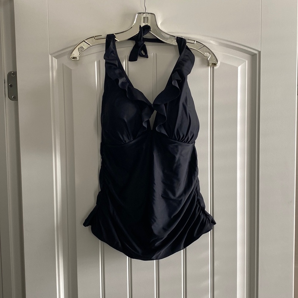Swim tank